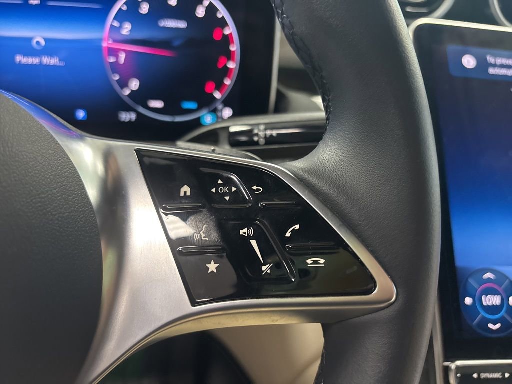 Used 2025 Mercedes-Benz GLC 300 image 15