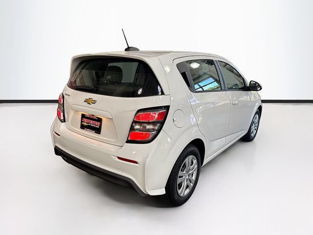Used 2017 Chevrolet Sonic LT FWD image 4