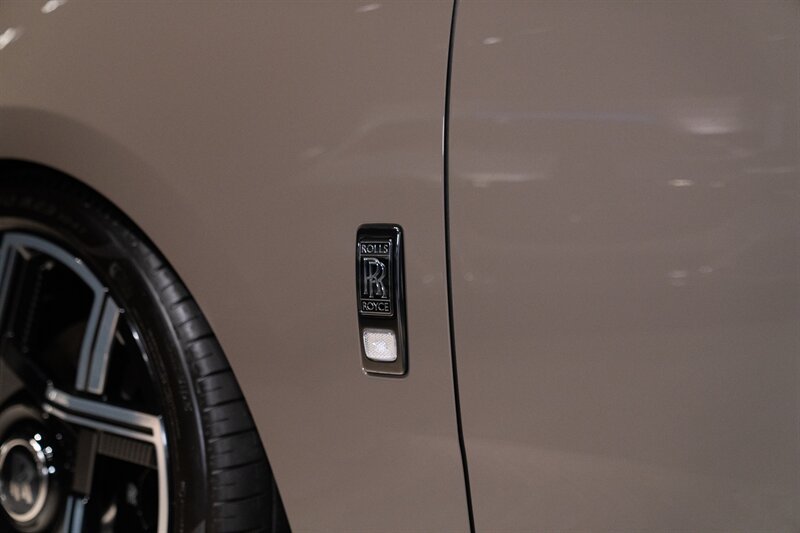 Used 2027 Rolls-Royce Cullinan Black Badge AWD/4WD image 15