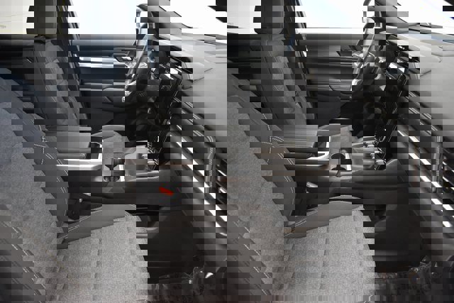 Used 2025 GMC Terrain Elevation w/ Technology Package II image 21