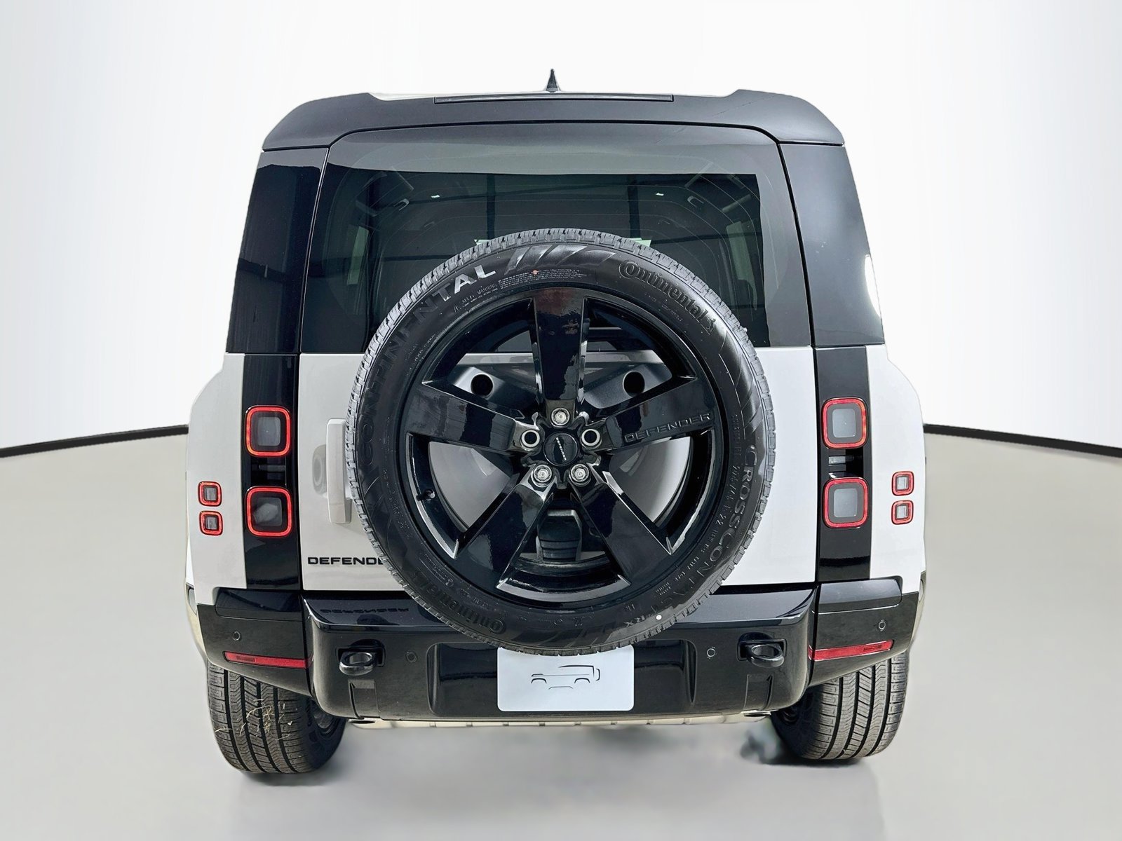 New 2026 Land Rover Defender 110 X-Dynamic SE AWD/4WD image 6