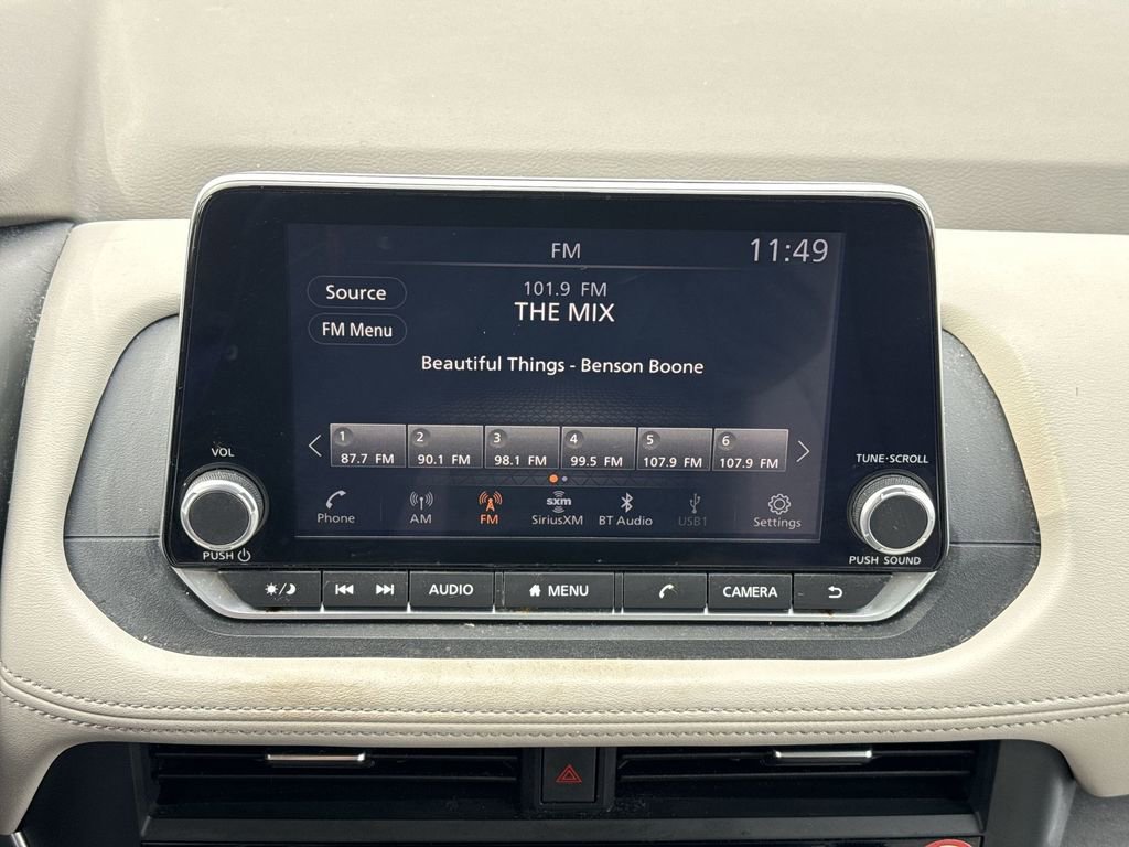 Used 2023 Nissan Rogue SV image 12