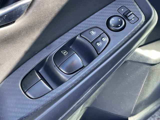 Used 2024 Nissan Sentra SV FWD image 25