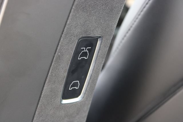Used 2022 Tesla Model X AWD/4WD image 32
