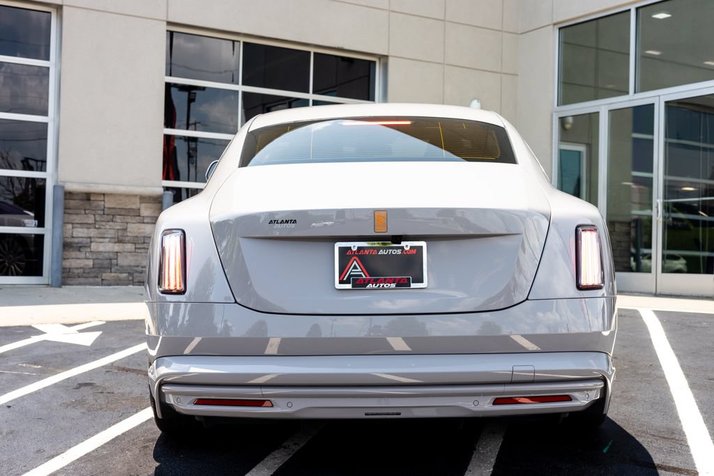 Used 2024 Rolls-Royce Spectre w/ Spectre Launch Package AWD/4WD image 18