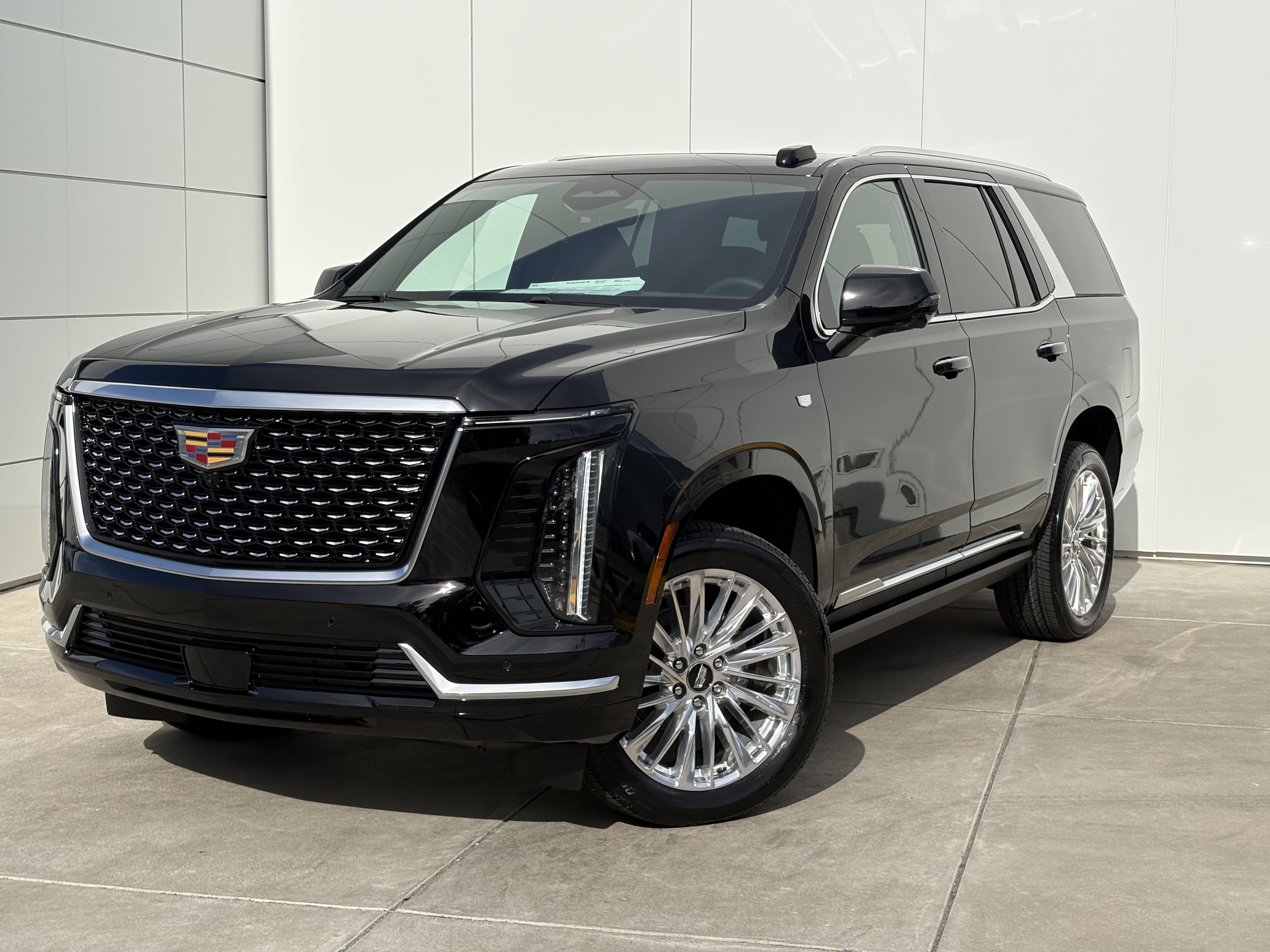 New 2026 Cadillac Escalade Luxury image 2