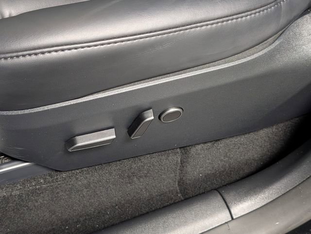 Used 2024 Tesla Model Y Performance image 10