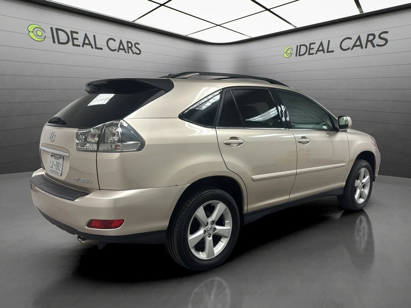 Used 2005 Lexus RX 330 AWD w/ Premium Plus Pkg image 5