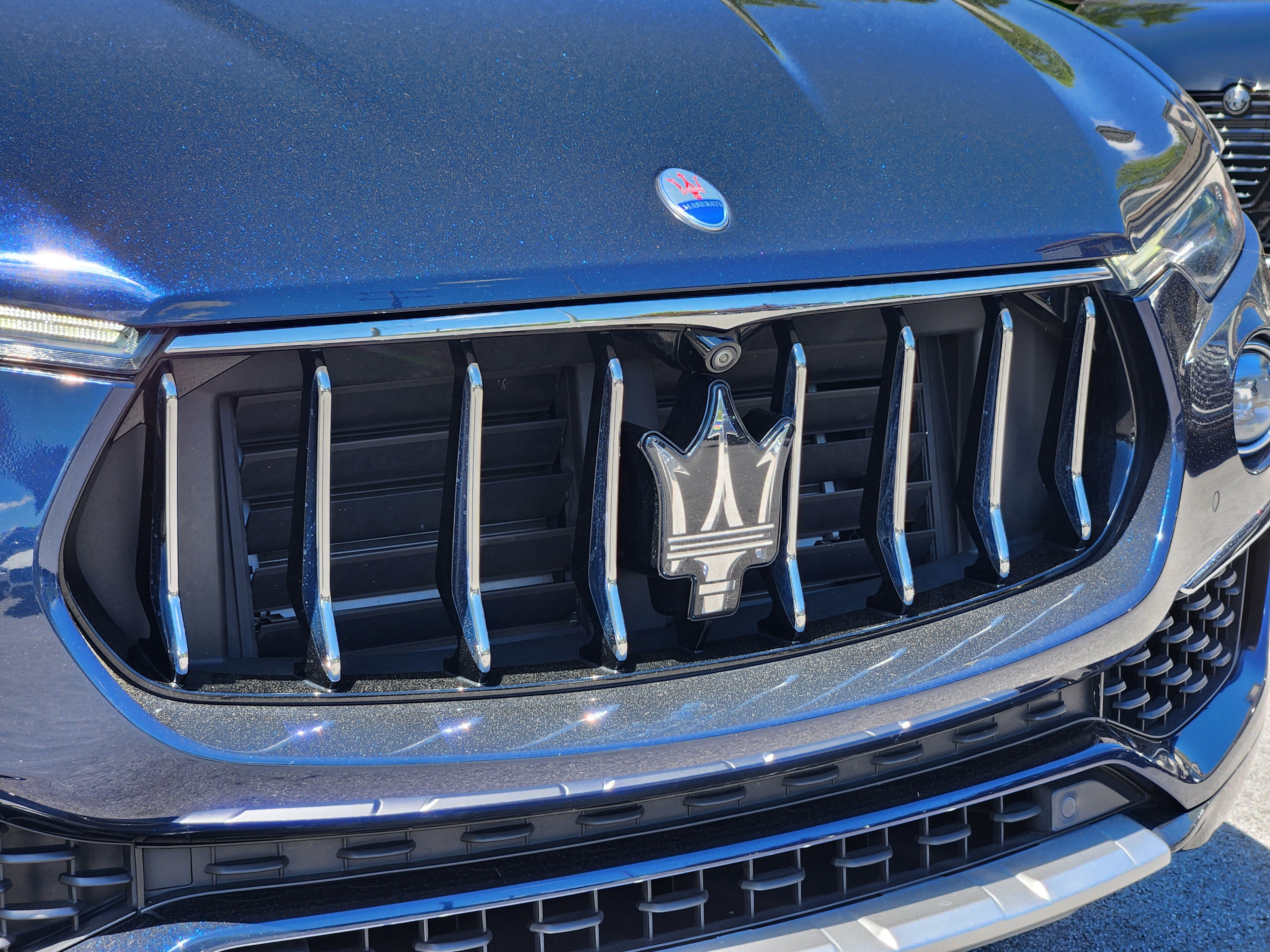 Used 2019 Maserati Levante GranLusso AWD/4WD image 8