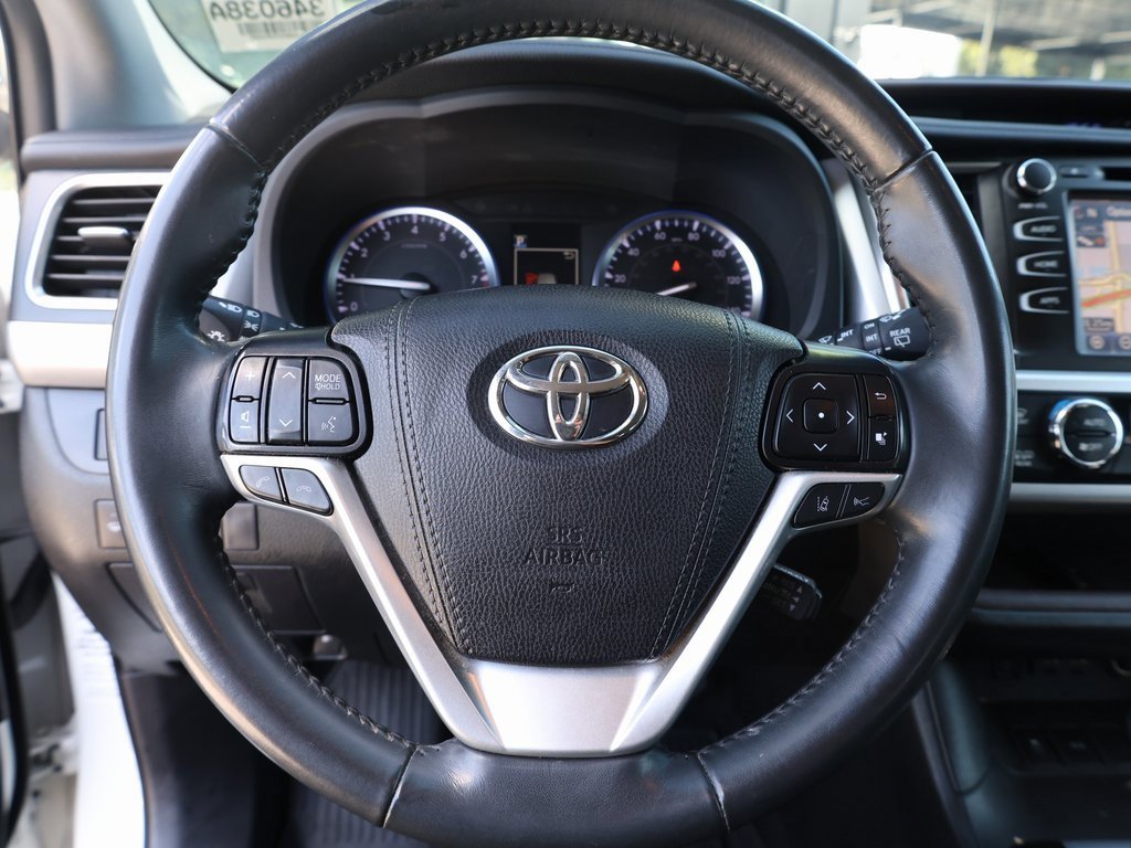 Used 2019 Toyota Highlander XLE image 35