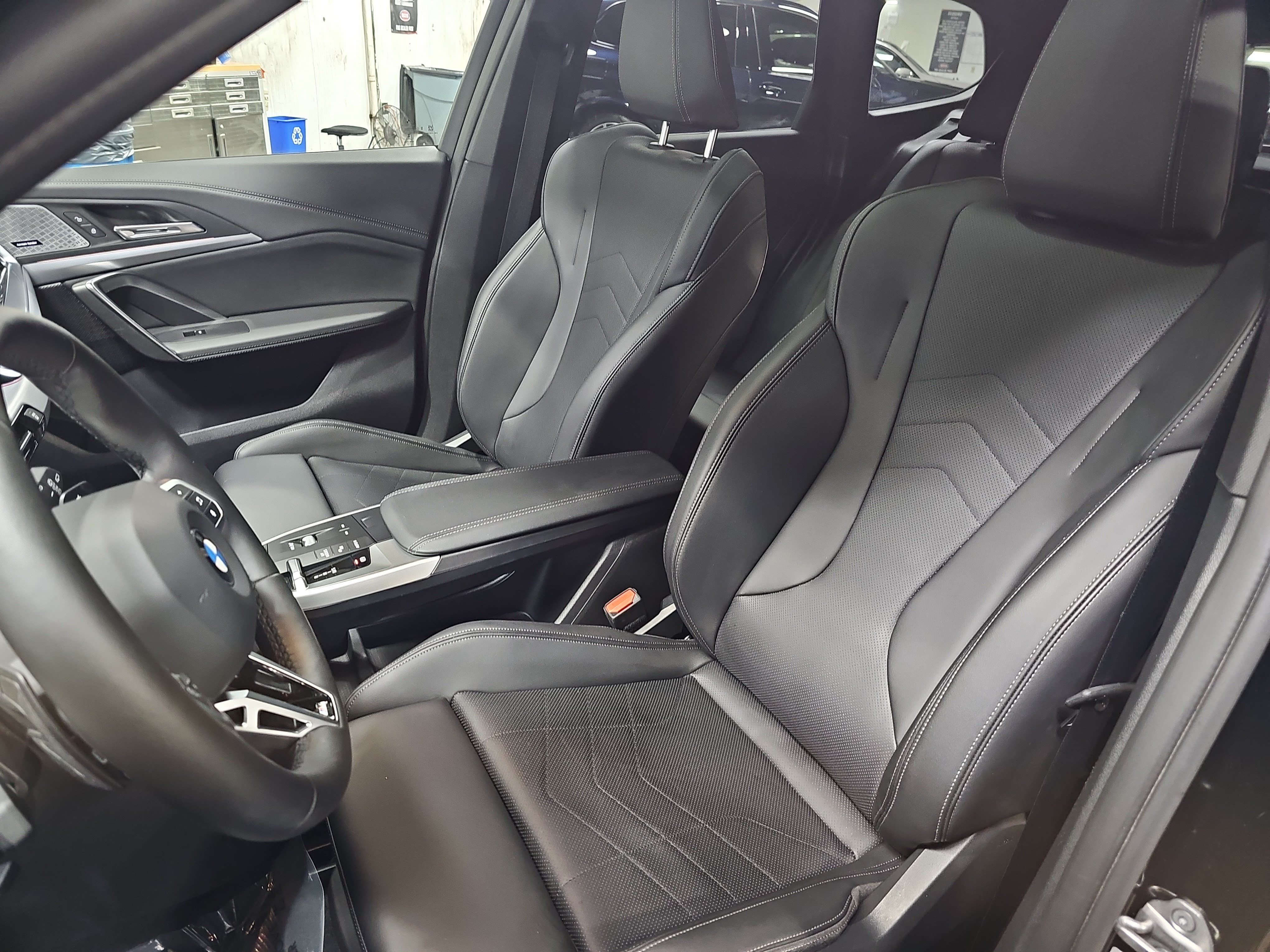 Used 2023 BMW X1 xDrive28i w/ Premium Package AWD/4WD image 17
