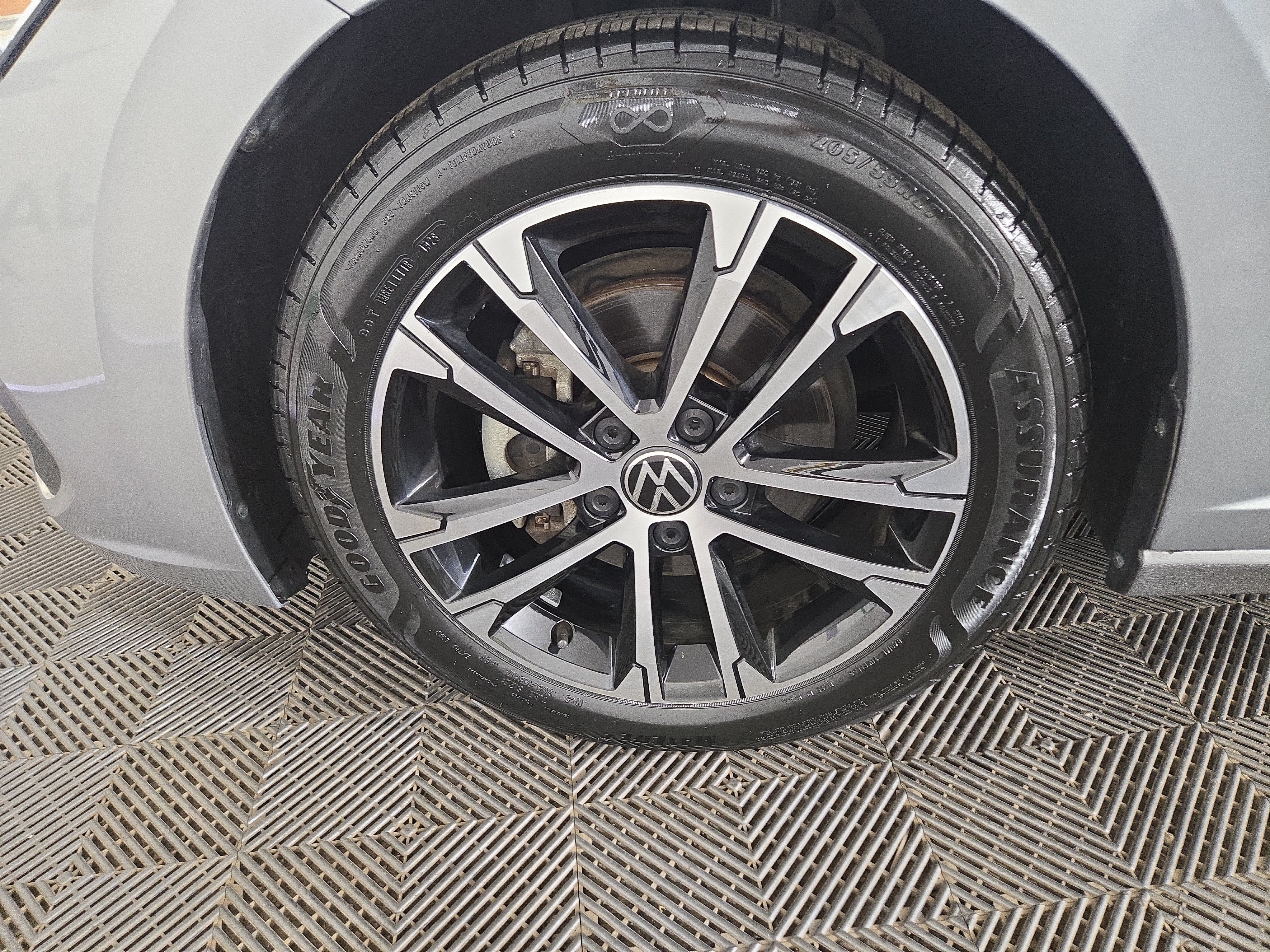 Used 2023 Volkswagen Jetta Sport FWD image 32