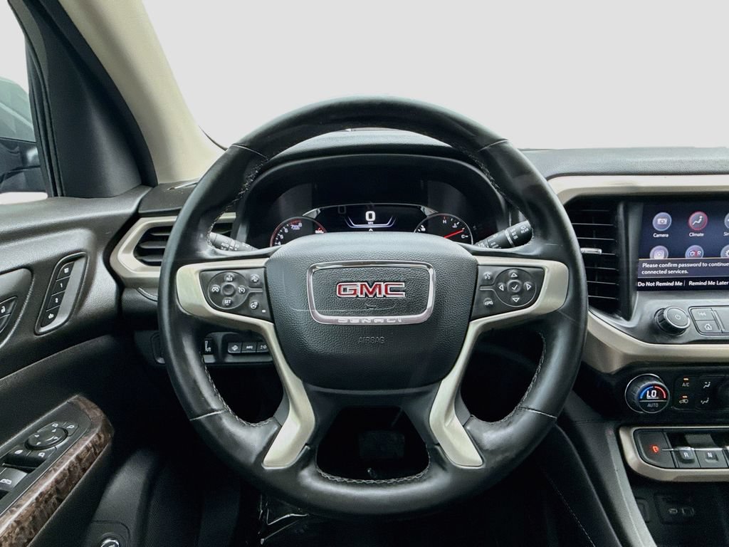 Used 2023 GMC Acadia Denali w/ Denali Ultimate Package FWD image 11