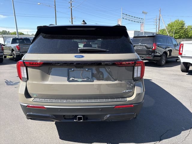 New 2026 Ford Explorer ST-Line w/ ST-Line Street Pack AWD/4WD image 5