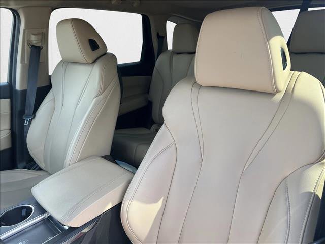 Used 2022 Acura MDX SH-AWD image 12