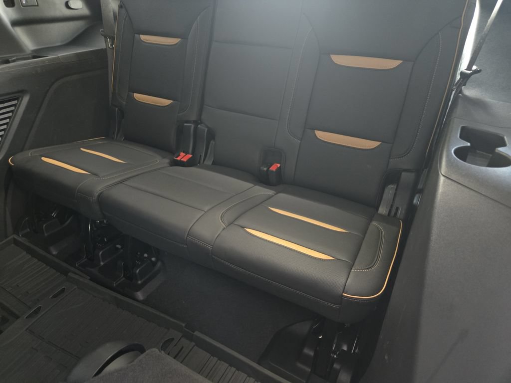 Used 2024 GMC Yukon AT4 w/ AT4 Premium Package AWD/4WD image 35