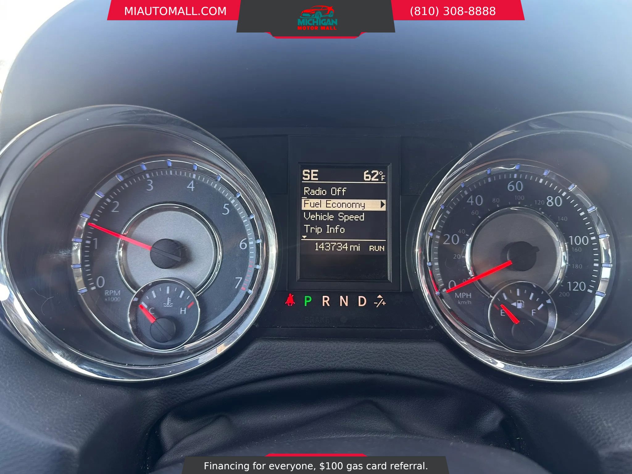 Used 2014 Chrysler Town & Country Touring-L w/ Driver Convenience Group image 10