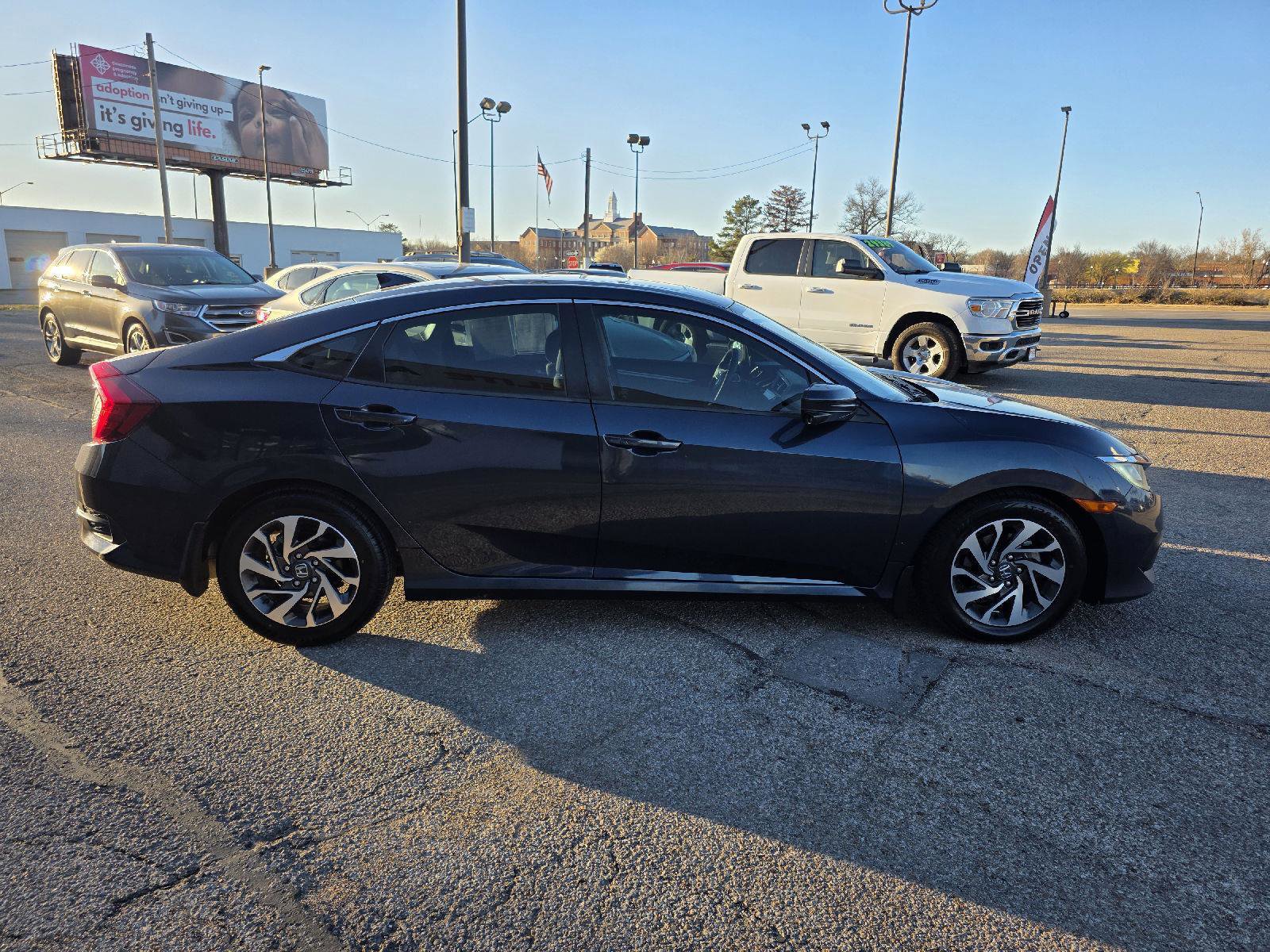 Used 2018 Honda Civic EX image 4