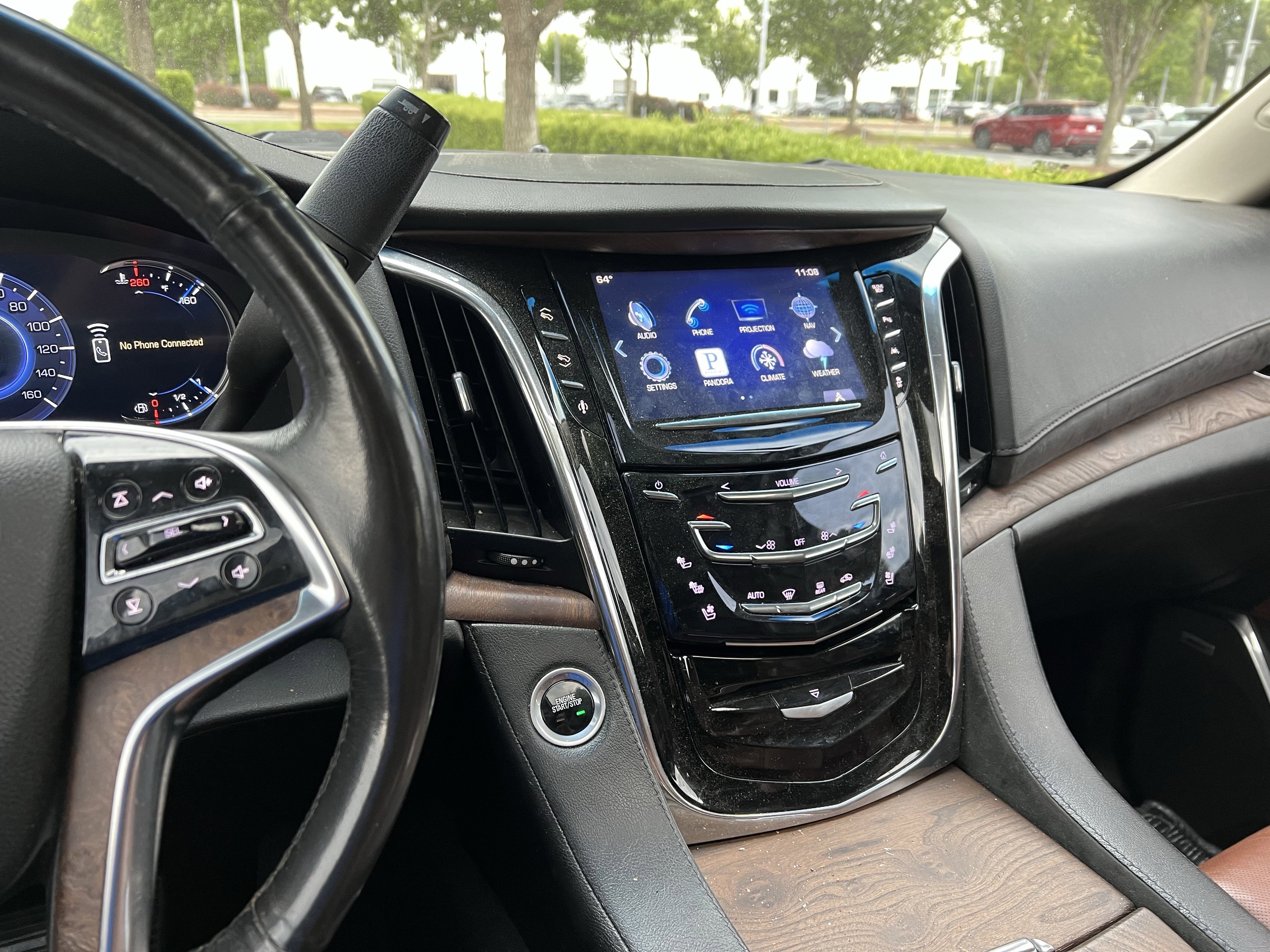 Used 2016 Cadillac Escalade ESV Luxury AWD/4WD image 18