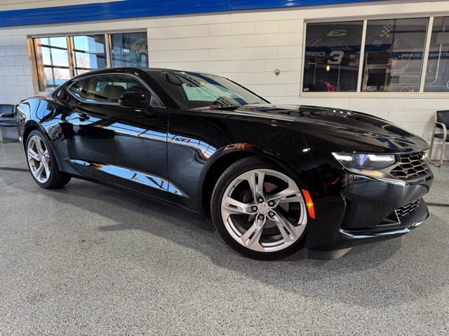 Used 2020 Chevrolet Camaro LT image 3