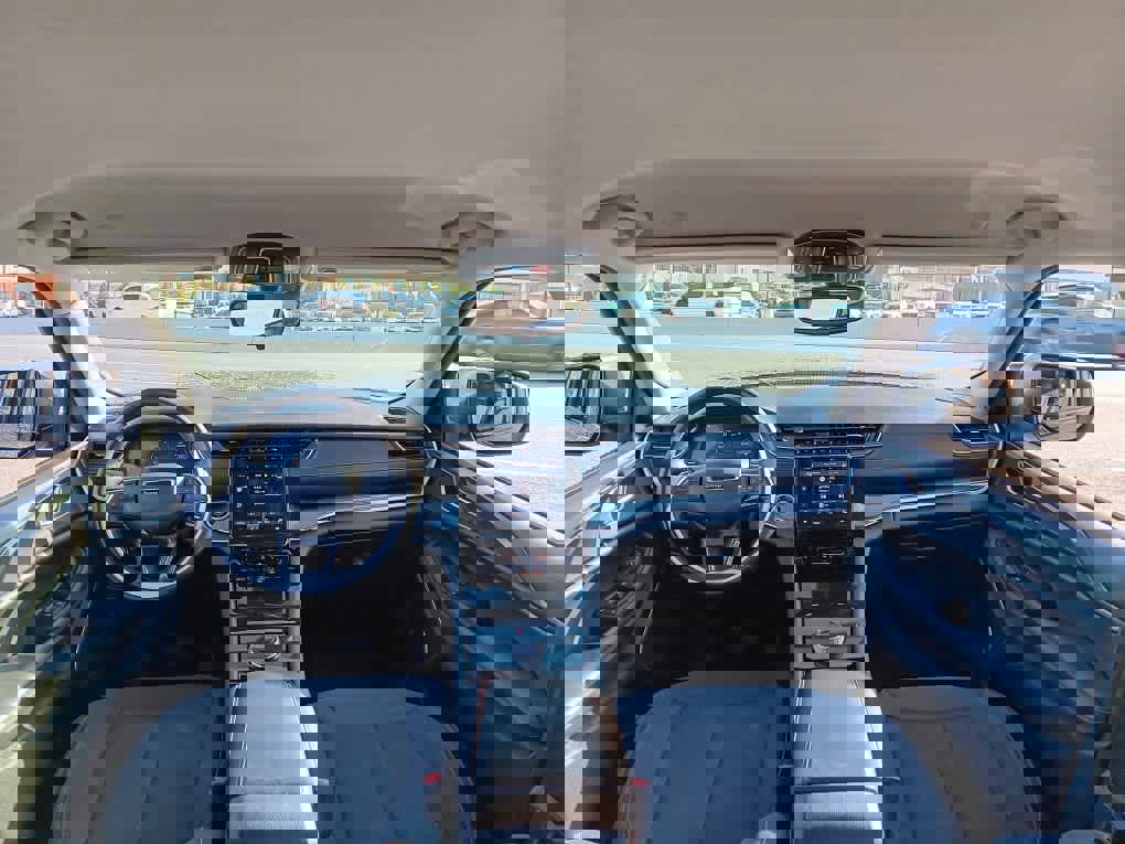 Used 2021 Jeep Grand Cherokee L Laredo w/ Luxury Tech Group I image 24