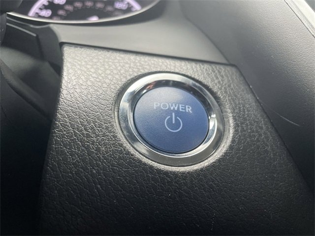 Used 2023 Toyota Camry SE image 16