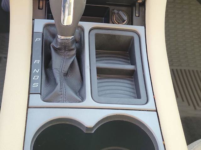 Certified 2017 Ford Taurus SE image 26