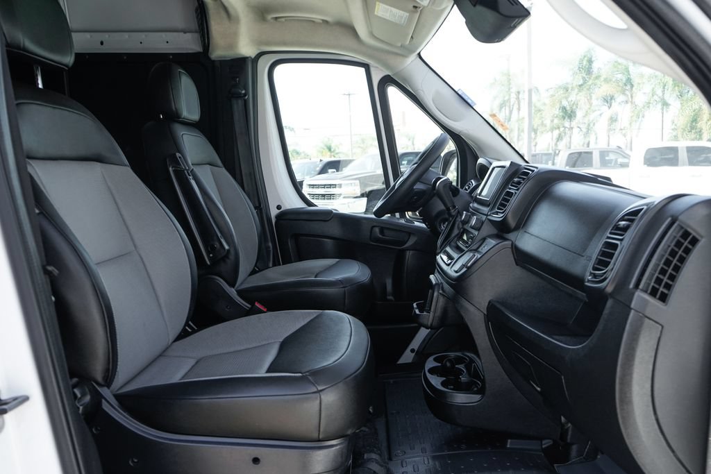 Used 2025 RAM ProMaster 2500 w/ Convenience Group FWD image 35