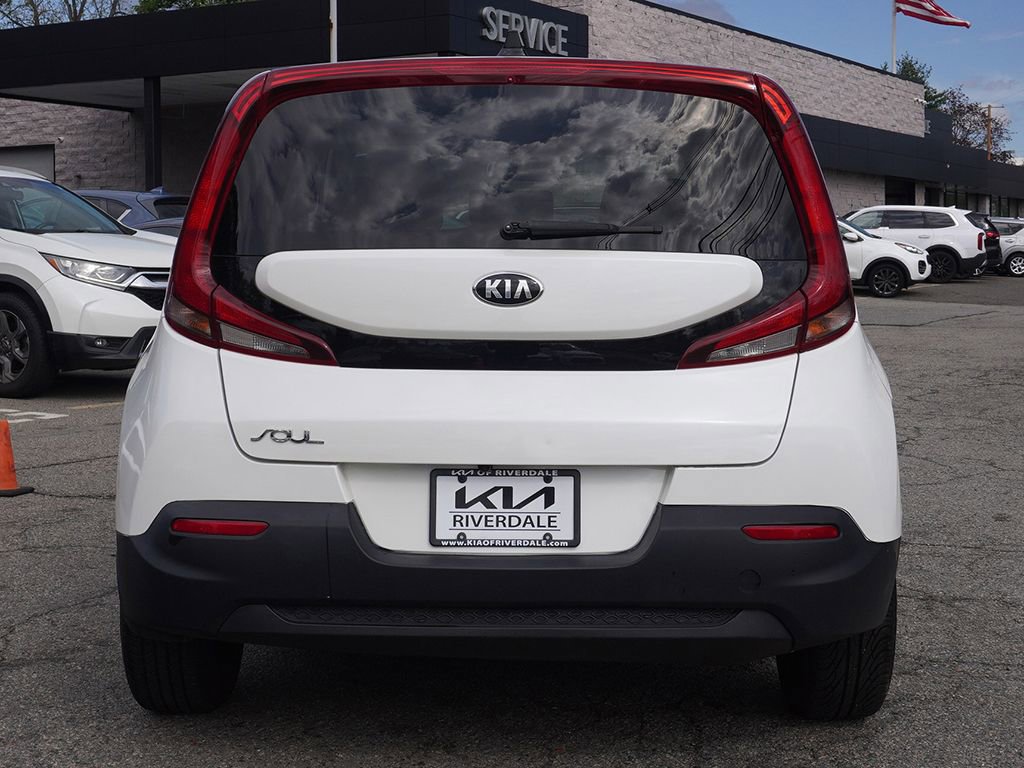 Used 2020 Kia Soul LX FWD image 9