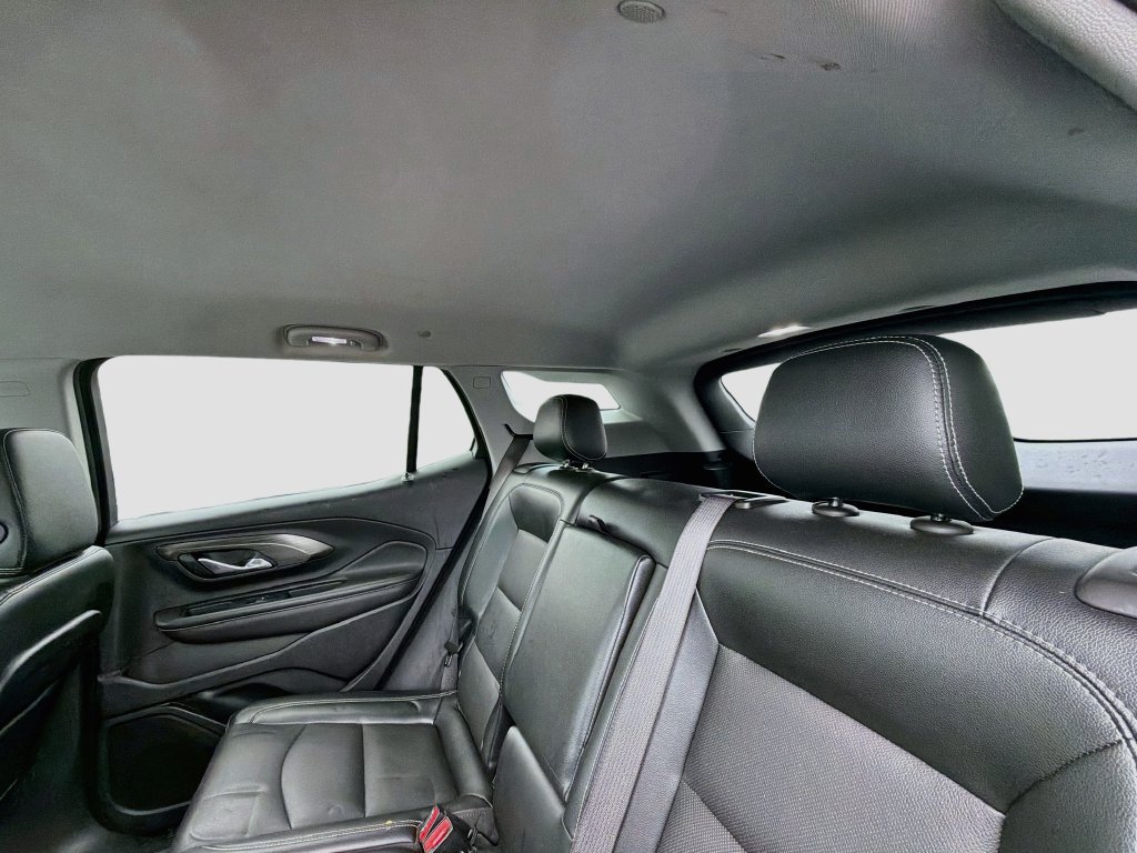 Used 2023 GMC Terrain SLT AWD/4WD image 25