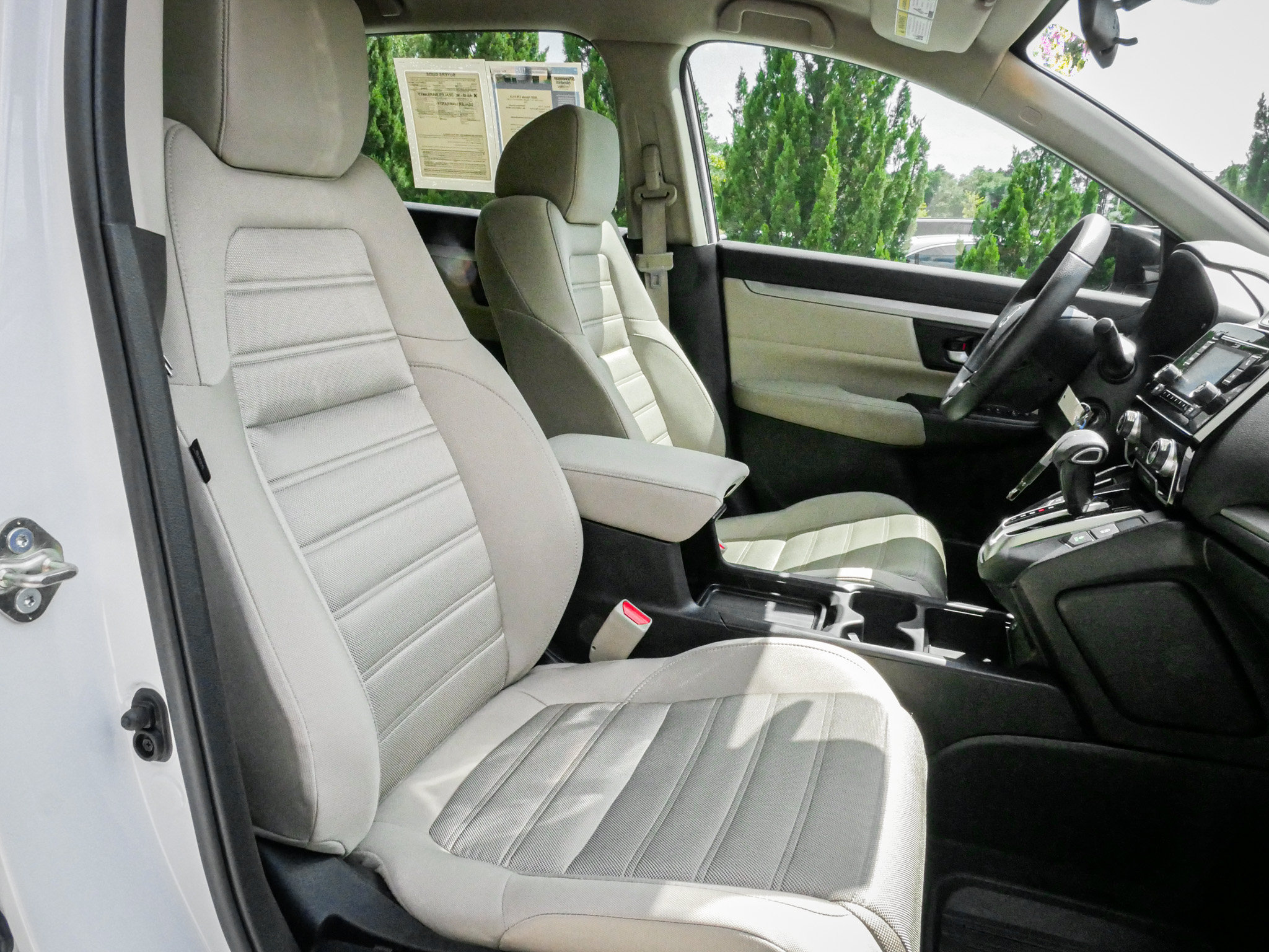 Used 2020 Honda CR-V LX image 30