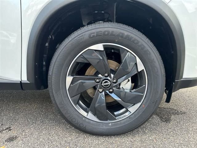 New 2026 Nissan Rogue SV AWD/4WD image 28