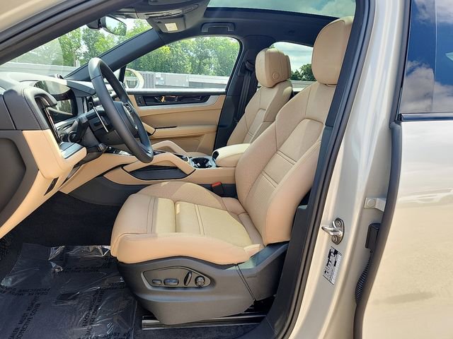 New 2026 Porsche Cayenne Coupe image 5