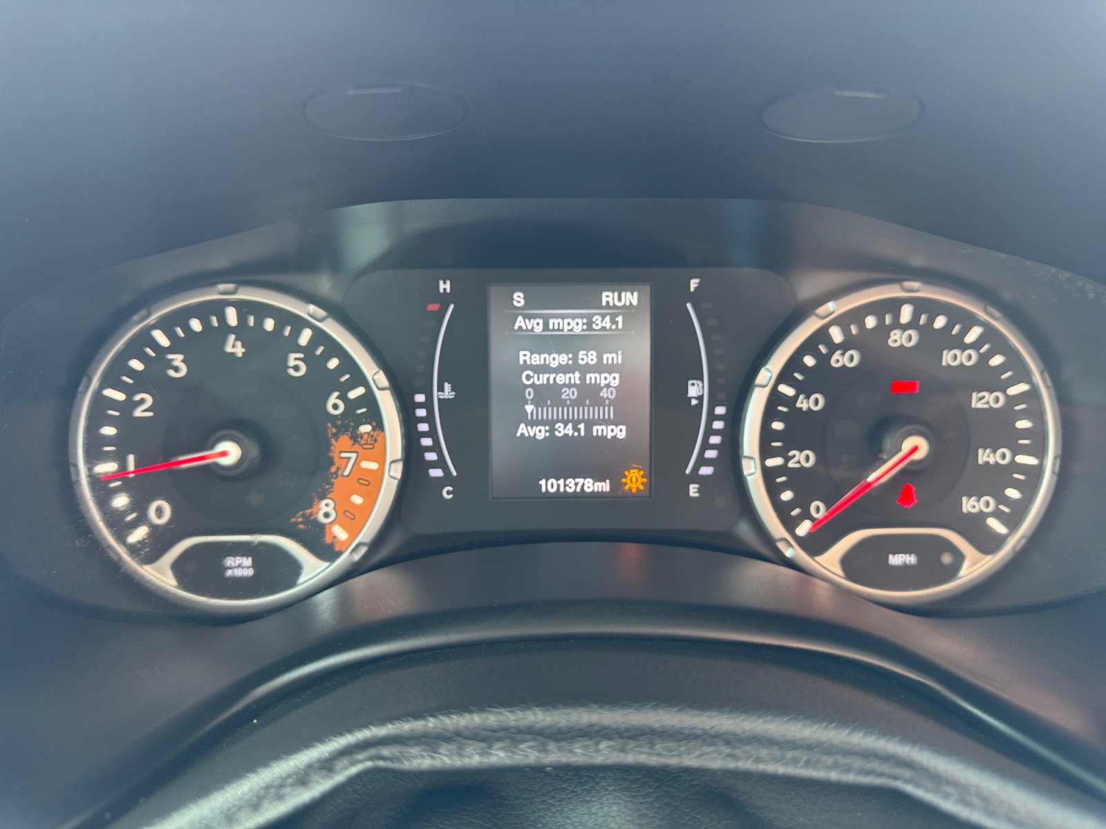 Used 2018 Jeep Renegade Latitude FWD image 18