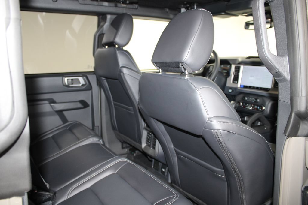 New 2026 Ford Bronco Outer Banks AWD/4WD image 32