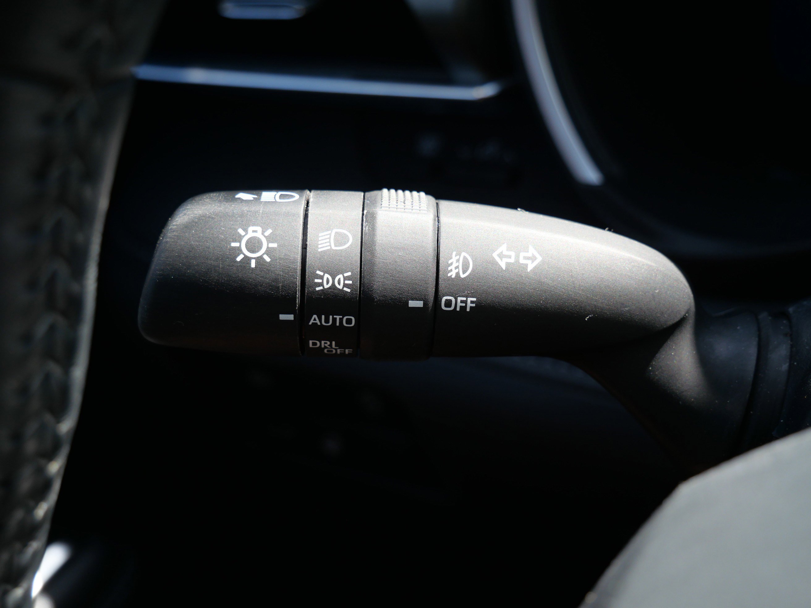 Used 2023 Toyota Highlander Limited AWD/4WD image 30
