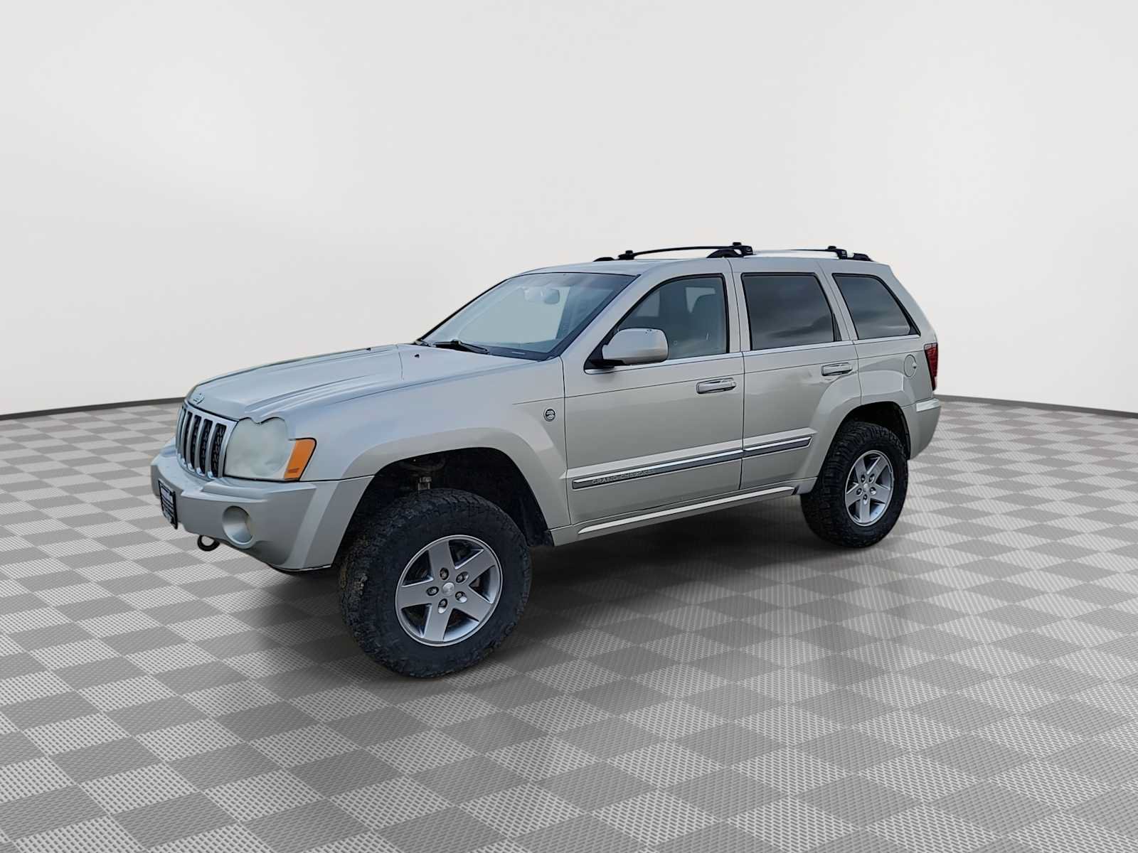 Used 2007 Jeep Grand Cherokee Overland AWD/4WD image 4