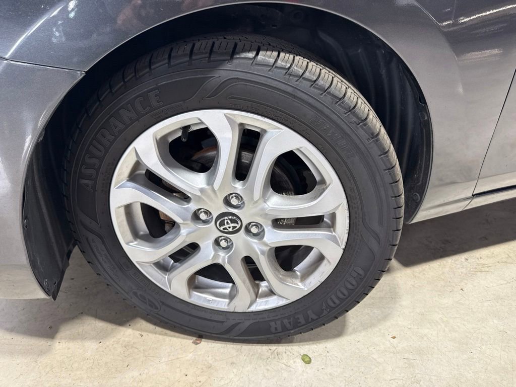 Used 2017 Toyota Yaris iA FWD image 2