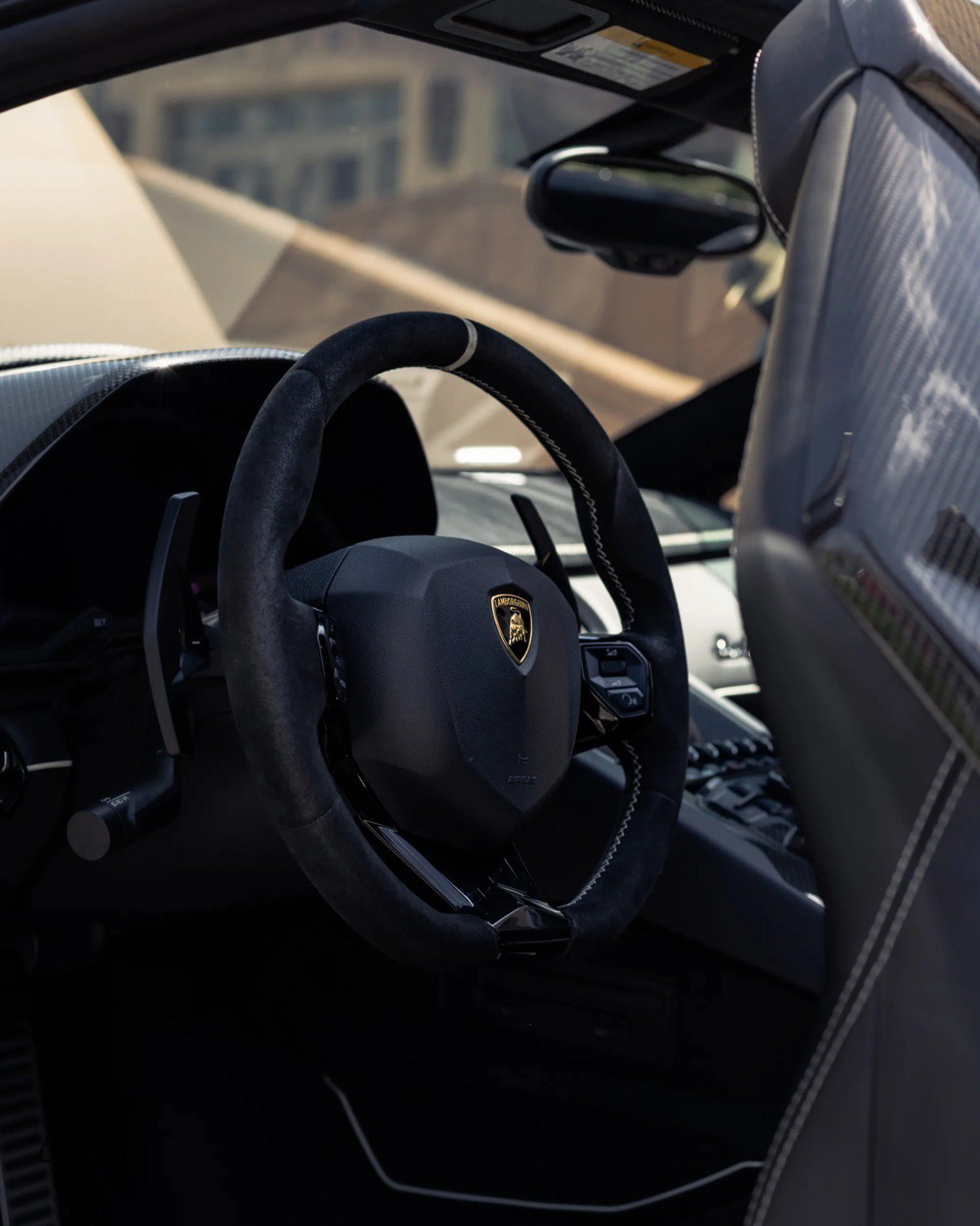 Used 2021 Lamborghini Aventador SVJ AWD/4WD image 24