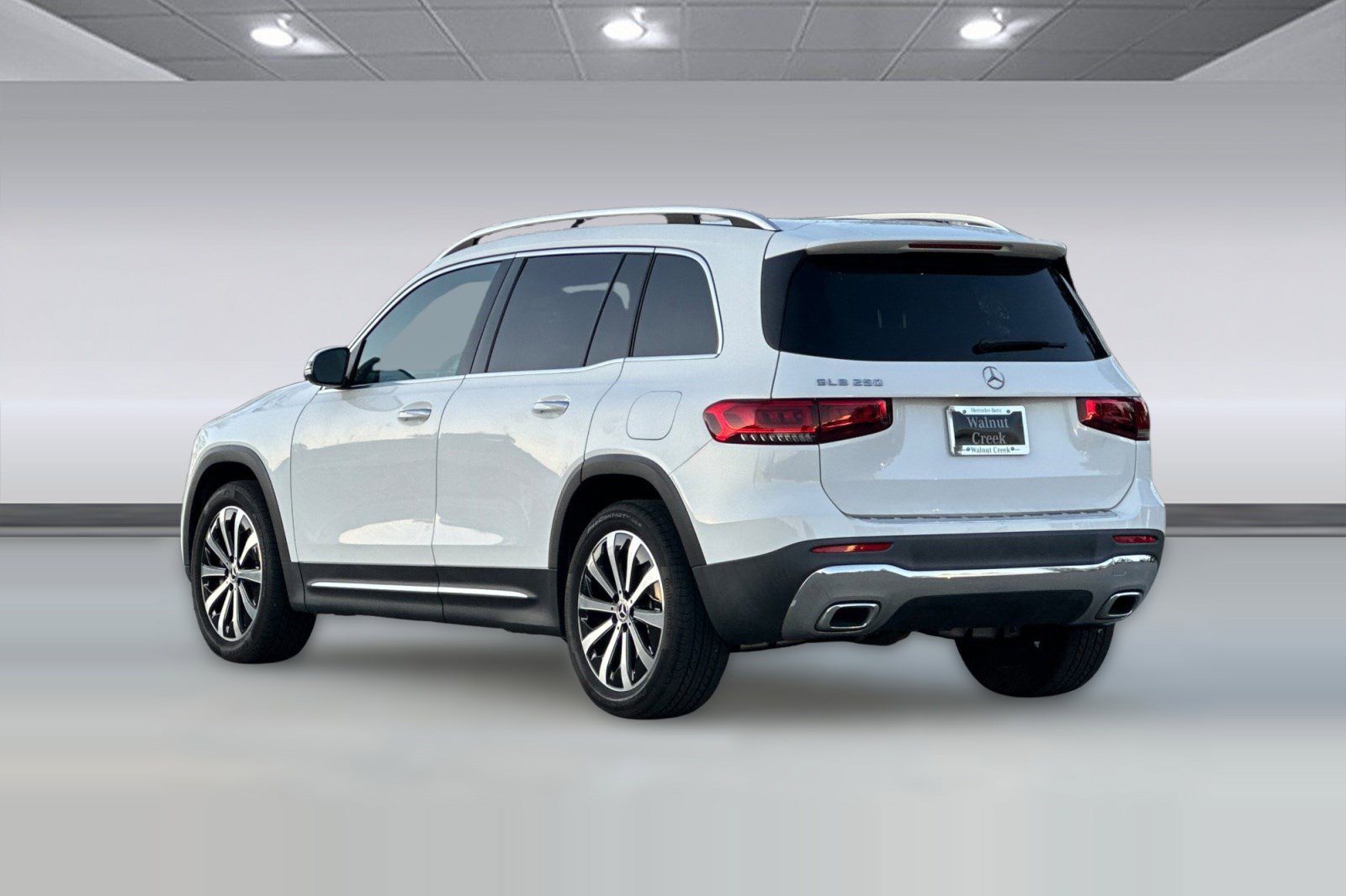 Certified 2023 Mercedes-Benz GLB 250 image 3