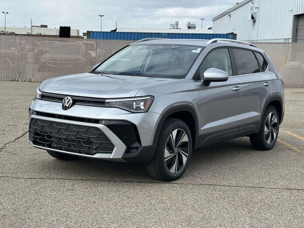 New 2026 Volkswagen Taos SE AWD/4WD image 1