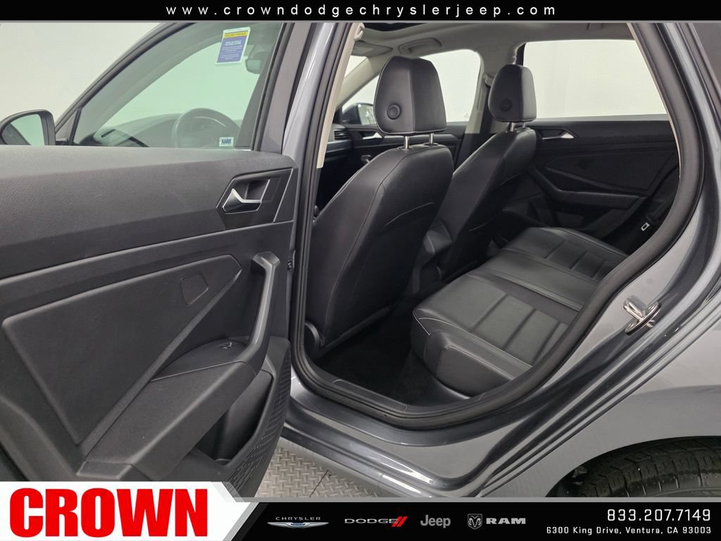 Used 2024 Volkswagen Jetta SE FWD image 15
