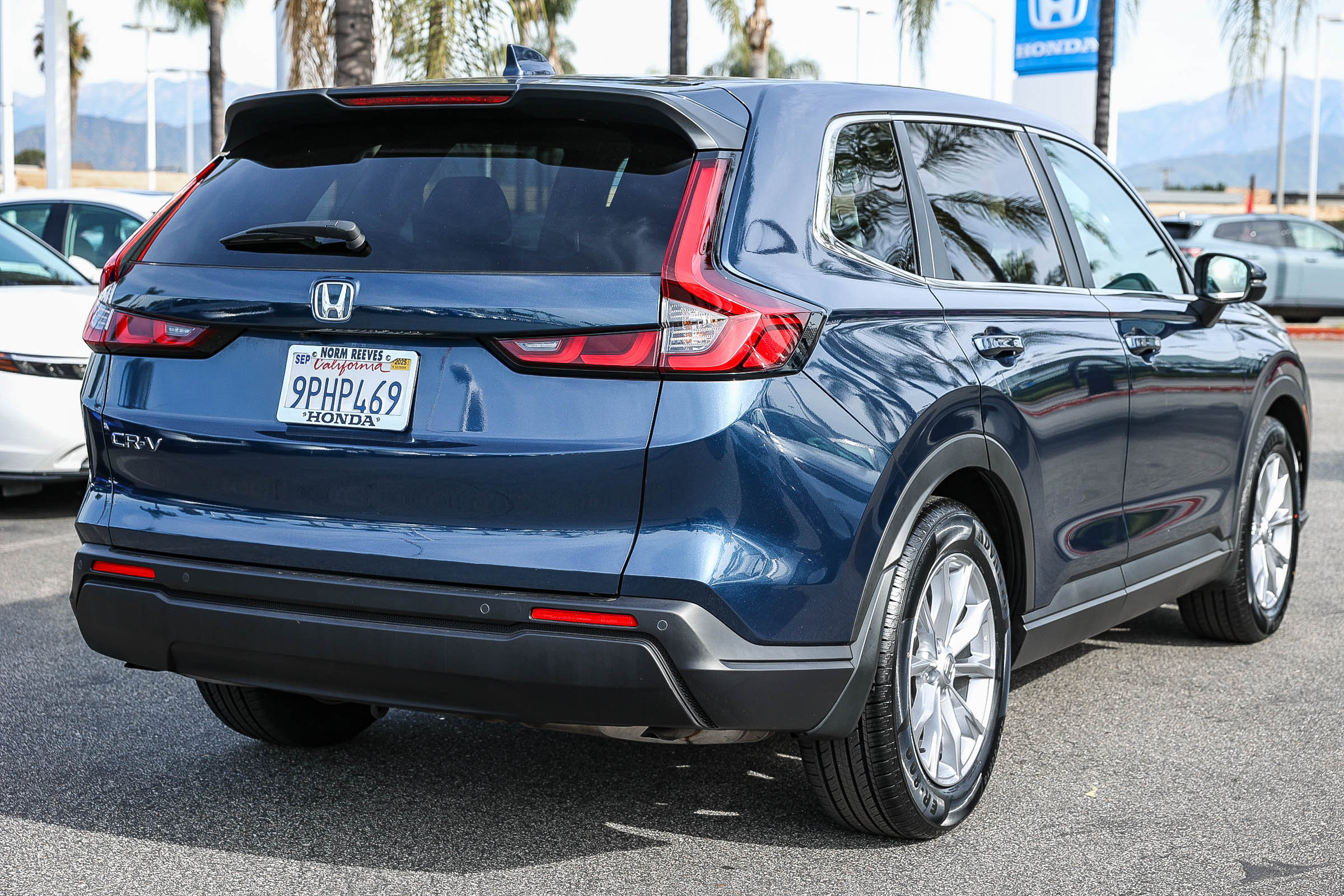 Used 2025 Honda CR-V EX-L image 7