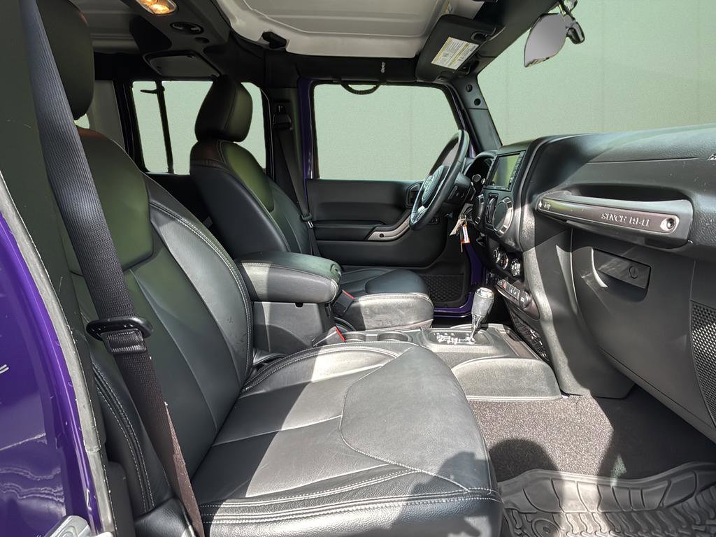 Used 2018 Jeep Wrangler Unlimited Sahara image 40