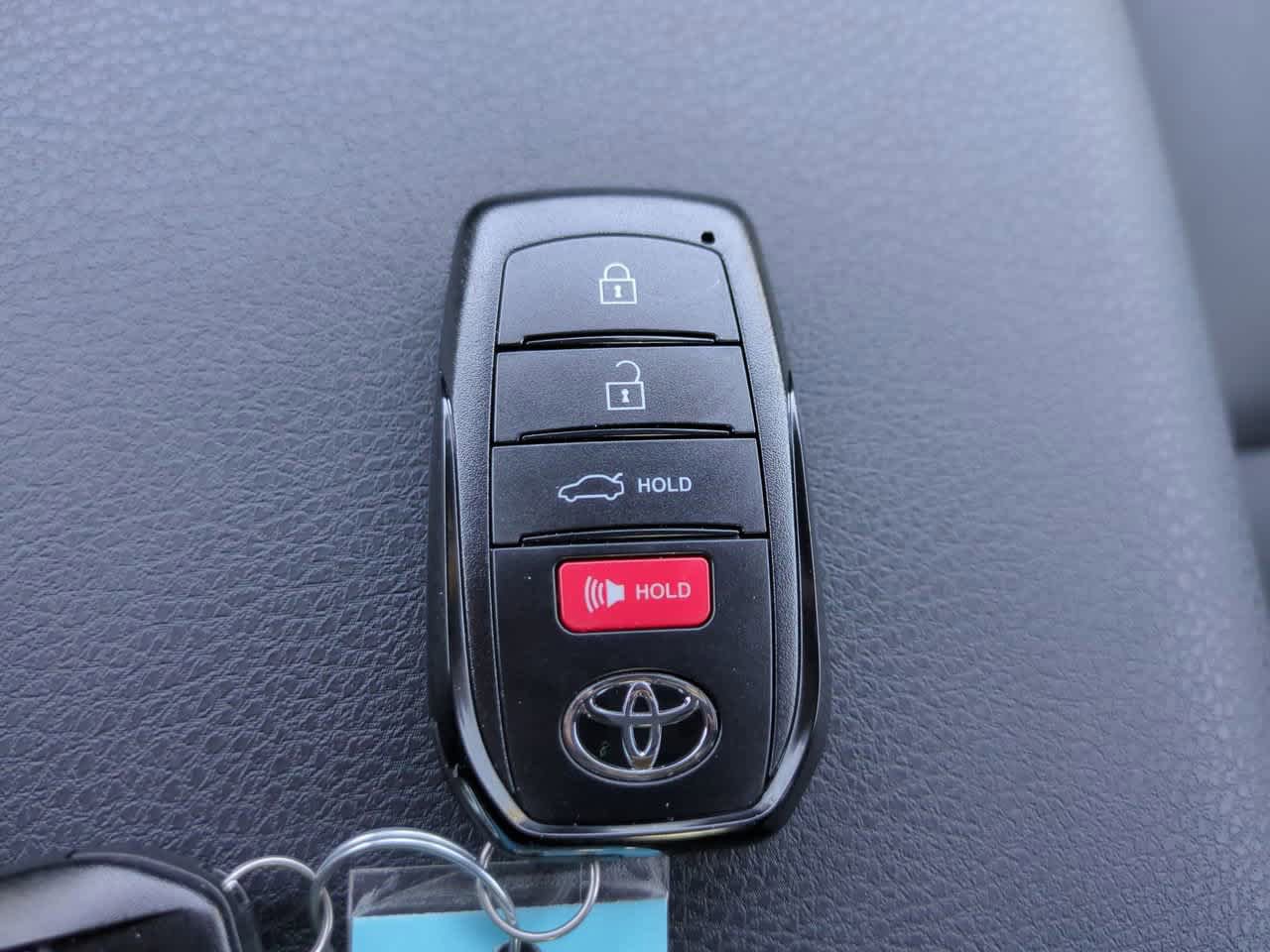 Used 2026 Toyota Camry SE w/ Convenience Package FWD image 27