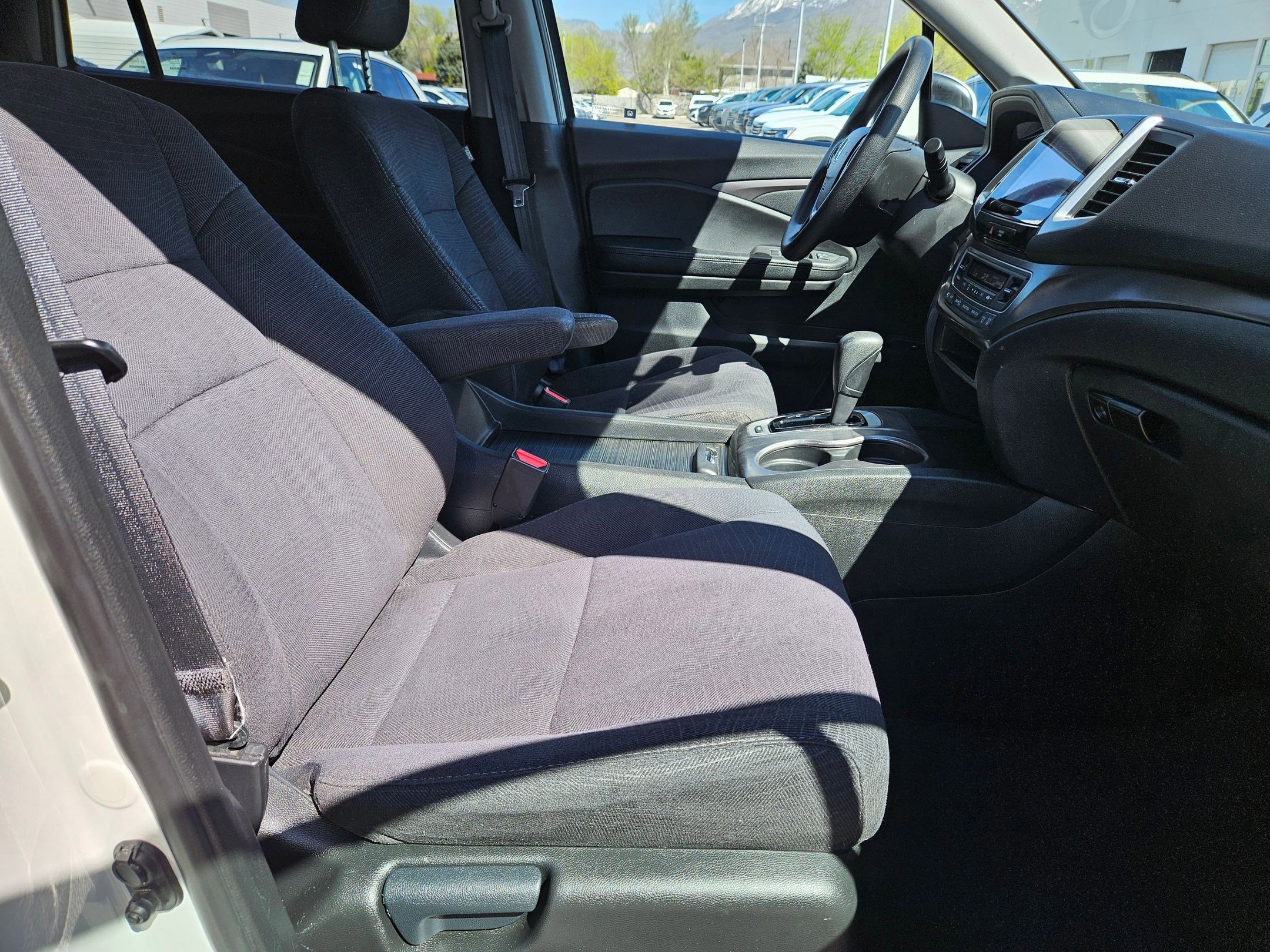 Used 2017 Honda Pilot EX image 32