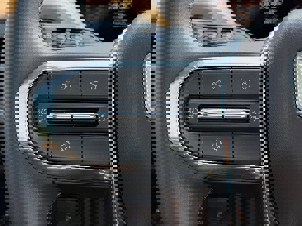 Used 2025 GMC Yukon Elevation w/ Elevation Premium Package image 36