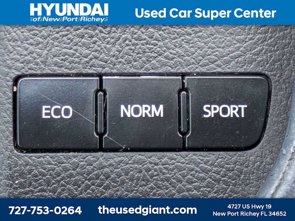 Used 2015 Toyota Avalon XLE Touring FWD image 29