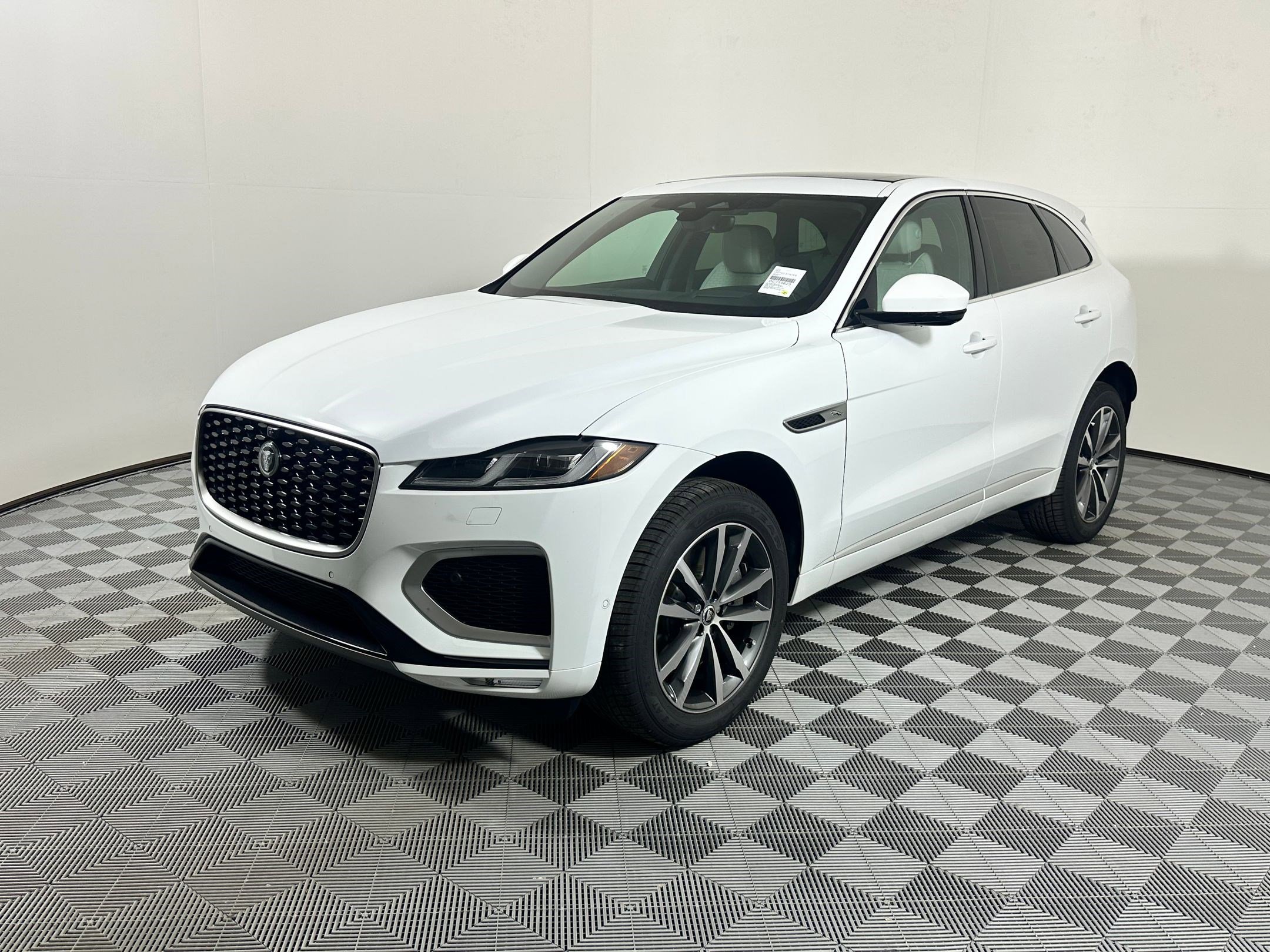 New 2026 Jaguar F-PACE R-Dynamic S video 1