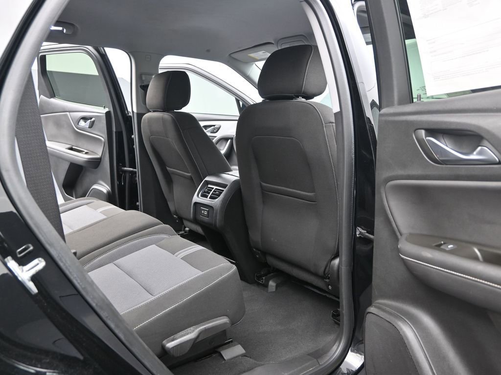 Used 2023 Chevrolet Blazer LT image 18